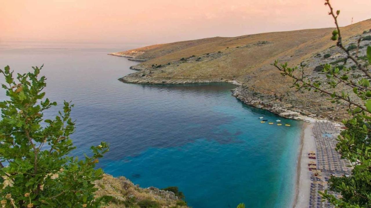 Orea Hotel Himare Exterior foto