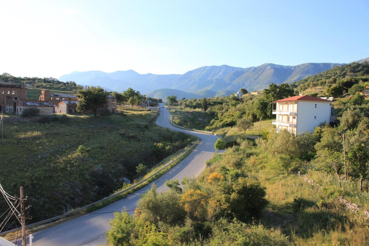 Orea Hotel Himare Exterior foto