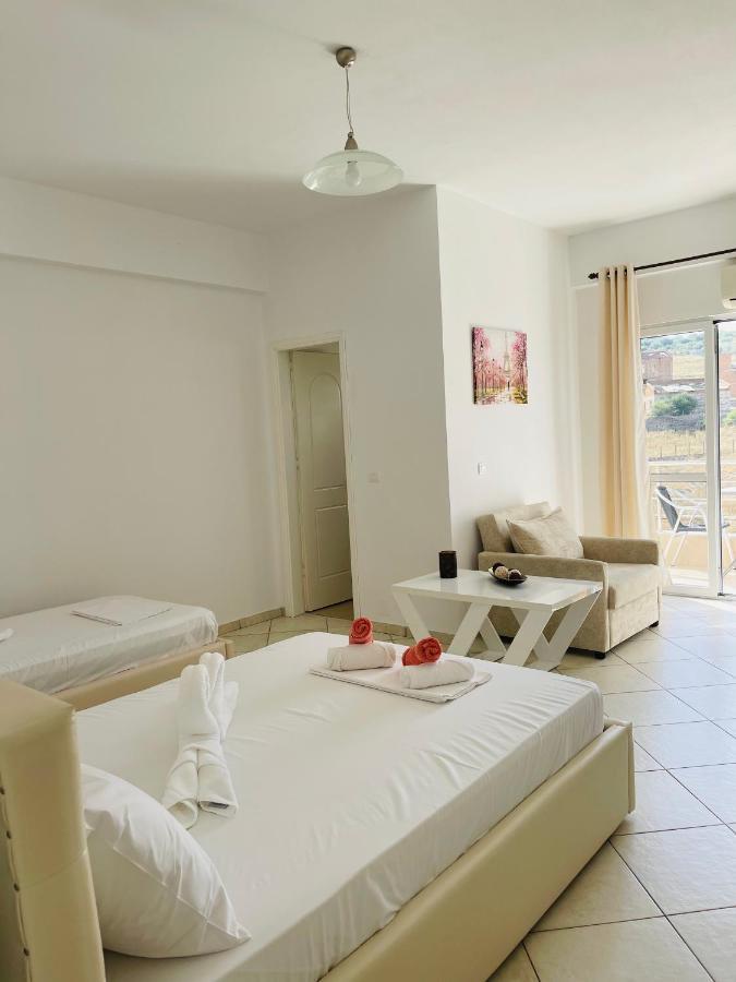 Orea Hotel Himare Exterior foto